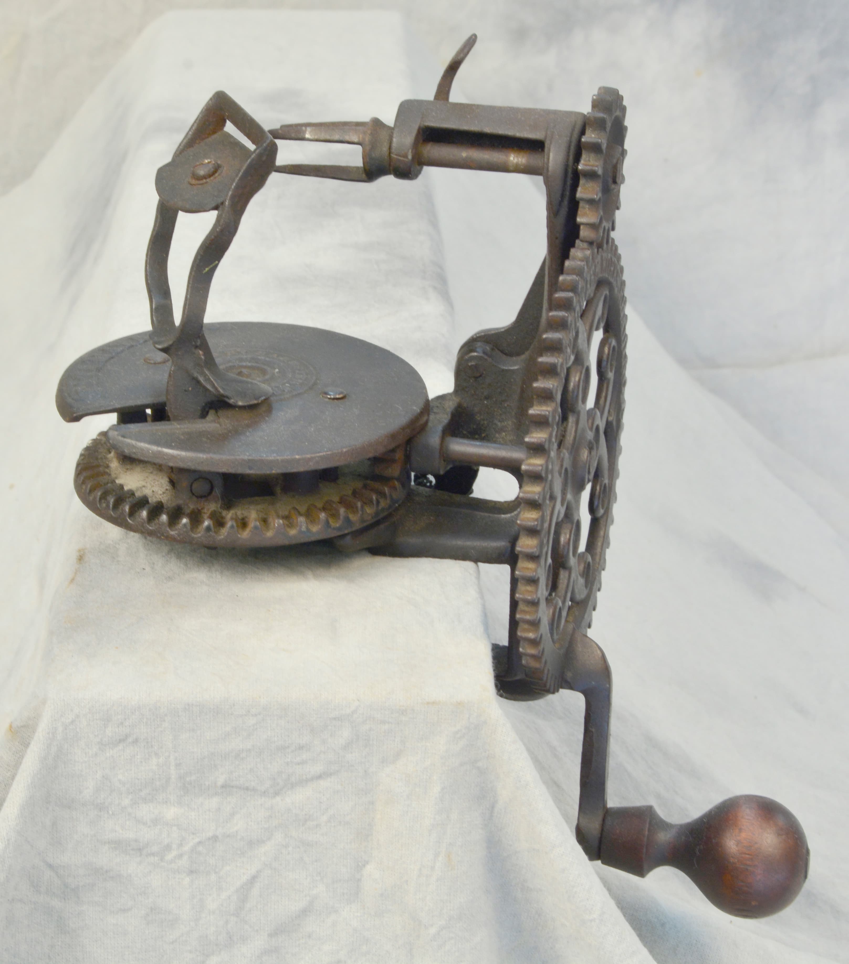 Reading 1876 Apple Peeler with Plaque