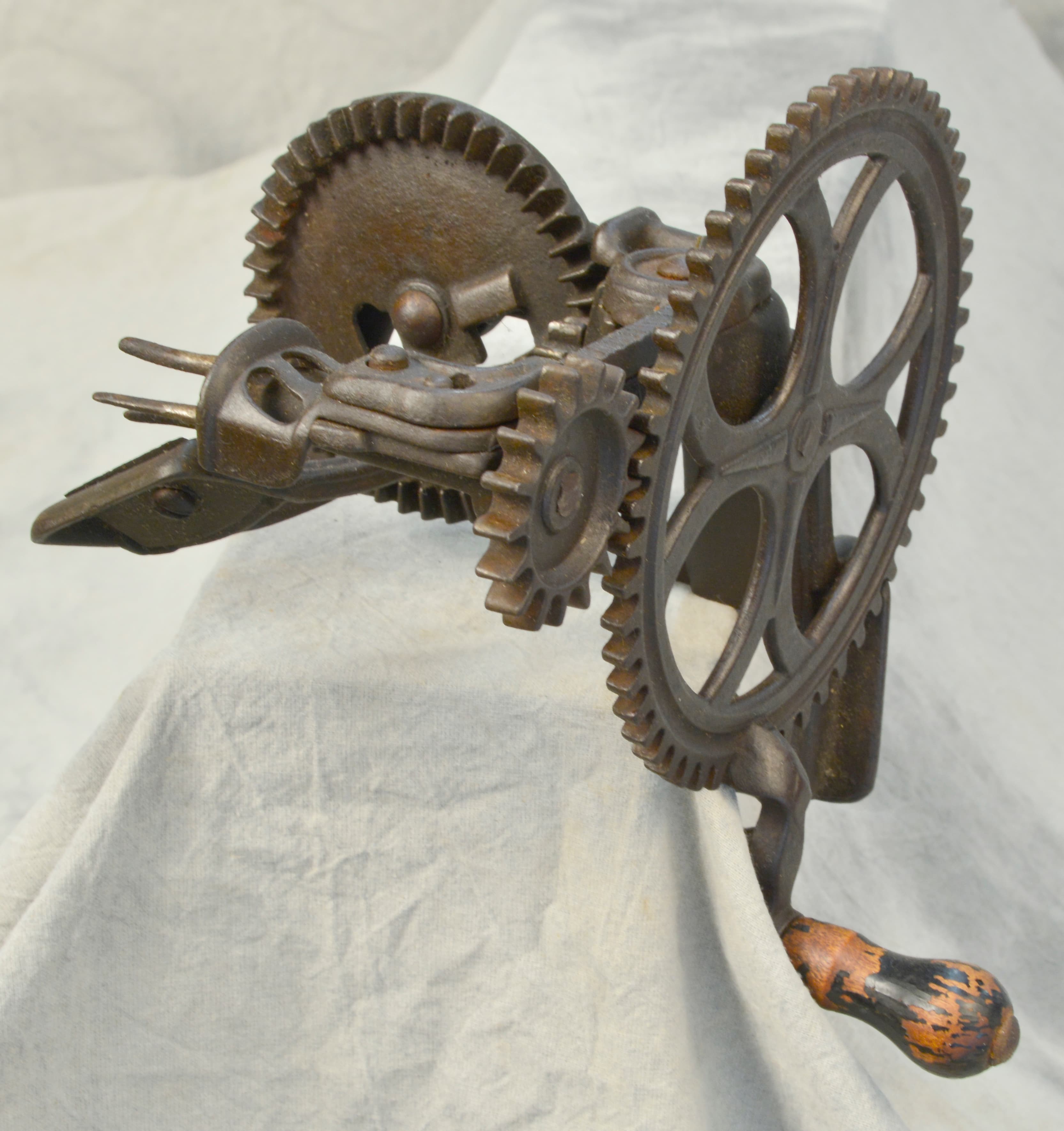 Baldwin Apple Peeler
