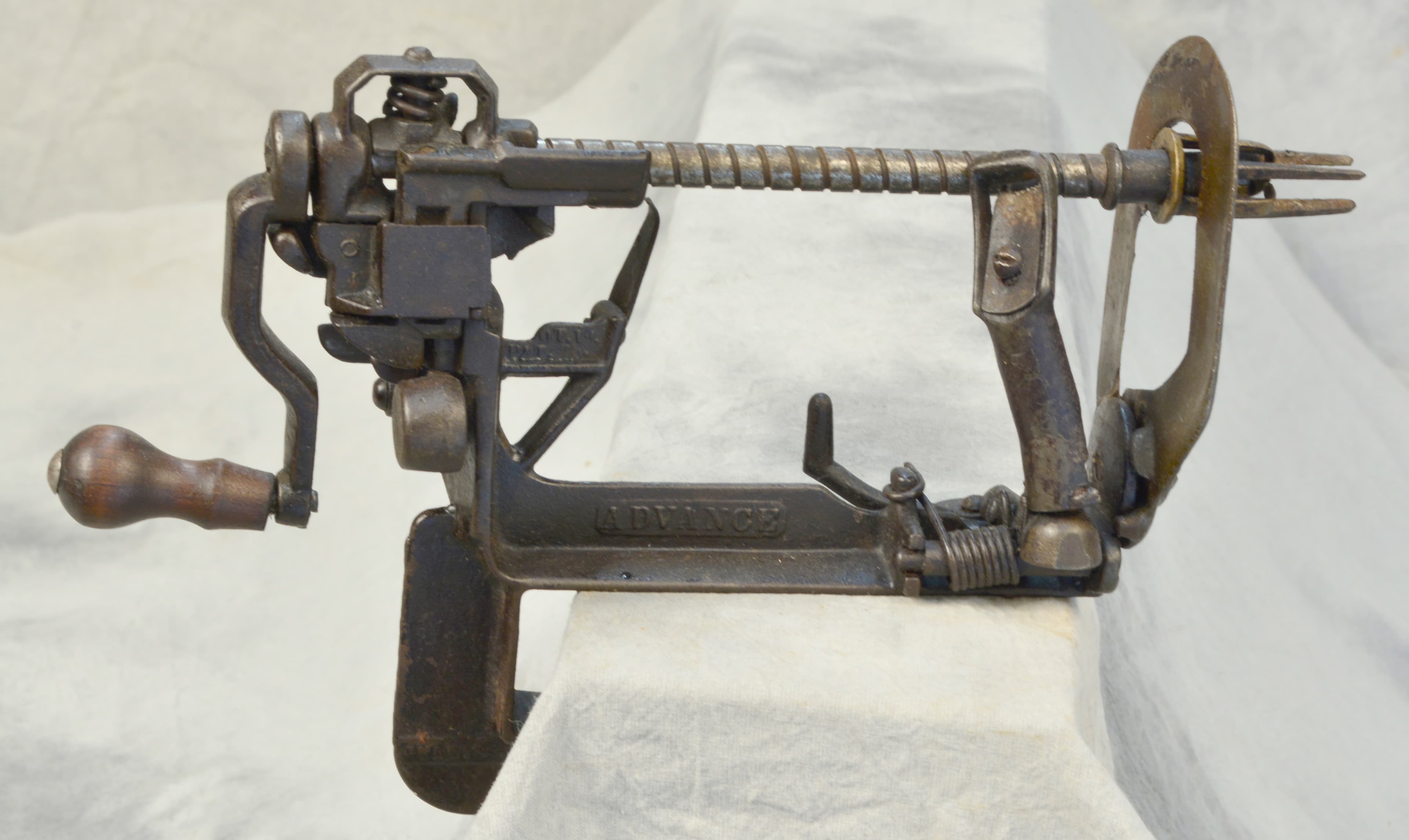 Advanced Lathe Apple Peeler with Plaque