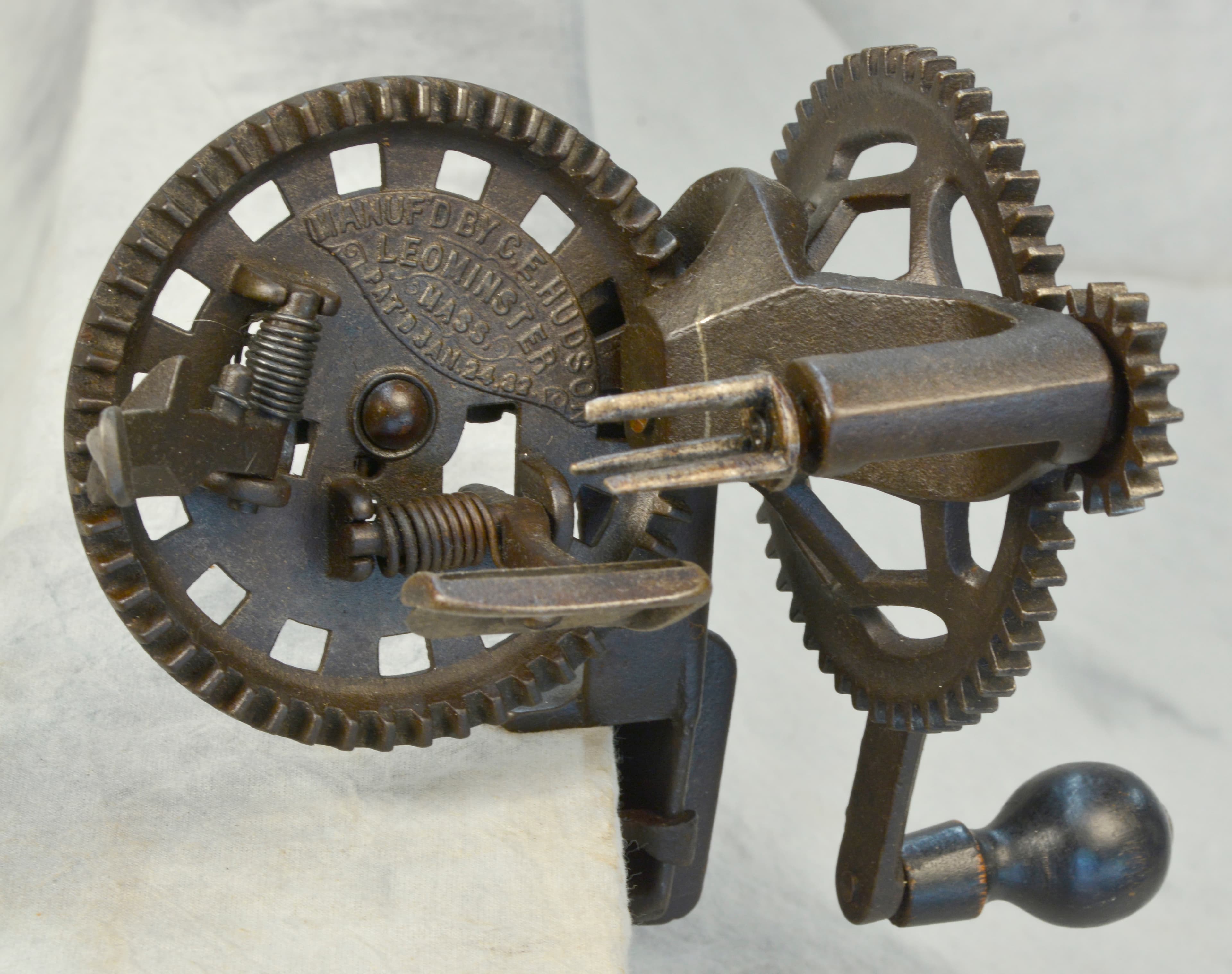 Hudson Rocking Table Apple Peeler