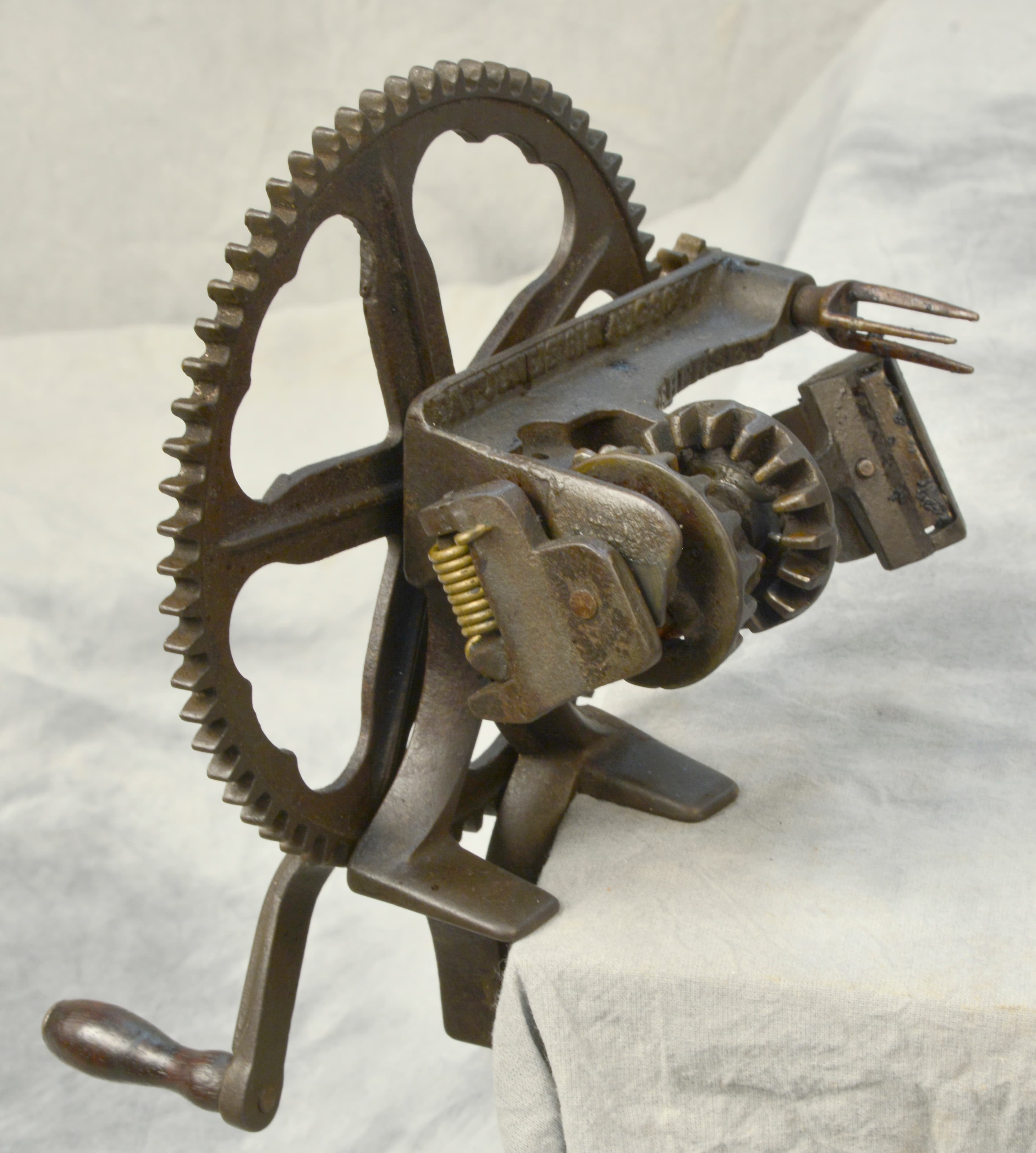 Hersey 1864 Apple Peeler with Plaque